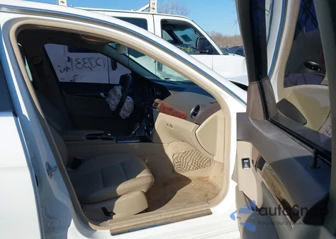 2013 Mercedes-Benz C 300 Sport 4Matic из США, поврежденный, VIN WDDGF8AB4DR271534